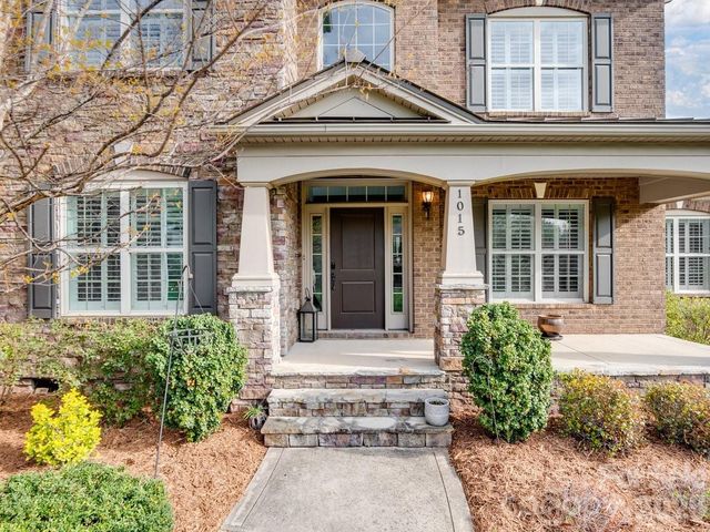 1015 Golden Bell Drive, Waxhaw, NC 28173