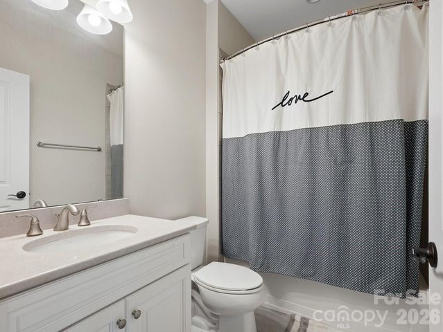 1015 Golden Bell Drive, Waxhaw, NC 28173