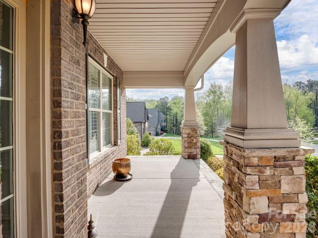 1015 Golden Bell Drive, Waxhaw, NC 28173