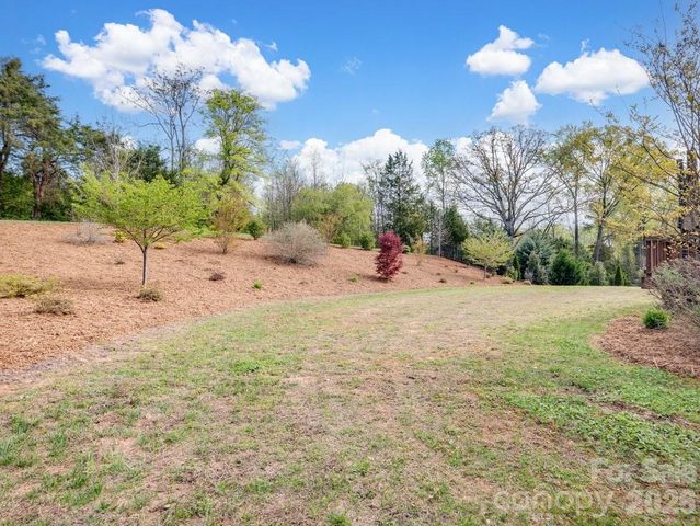 1015 Golden Bell Drive, Waxhaw, NC 28173