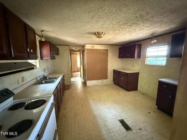 116 Steele Road, Rogersville, TN 37857