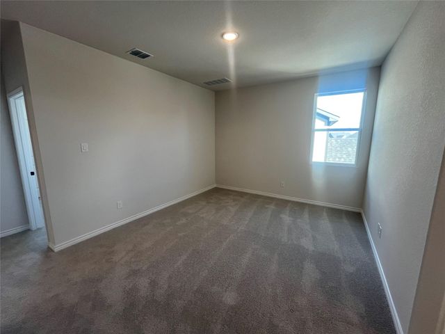 217 Woodrow LN, Liberty Hill, TX 78642