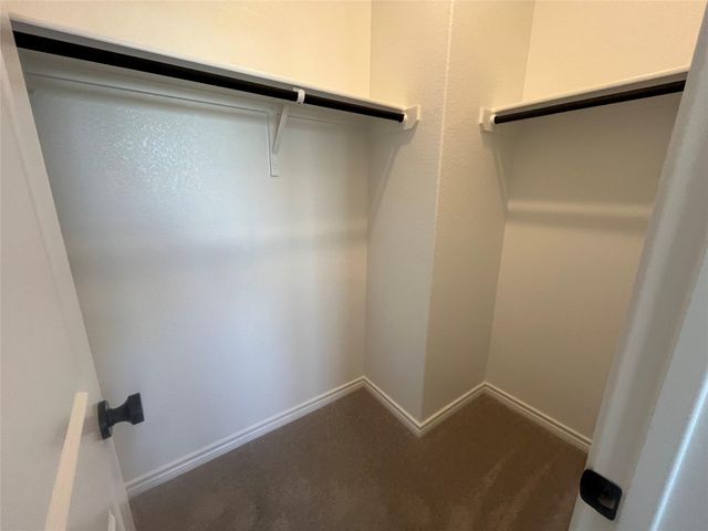 217 Woodrow LN, Liberty Hill, TX 78642