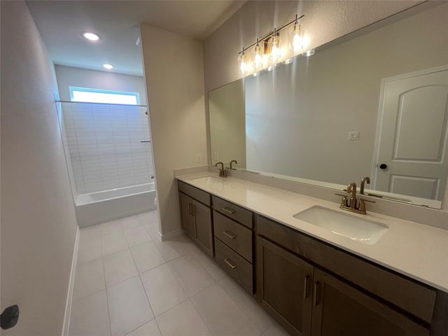 217 Woodrow LN, Liberty Hill, TX 78642