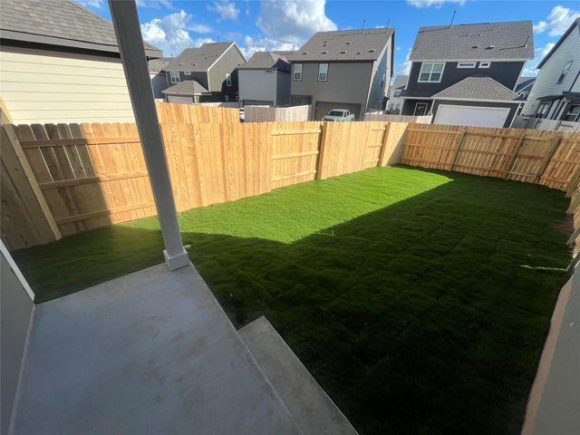 217 Woodrow LN, Liberty Hill, TX 78642