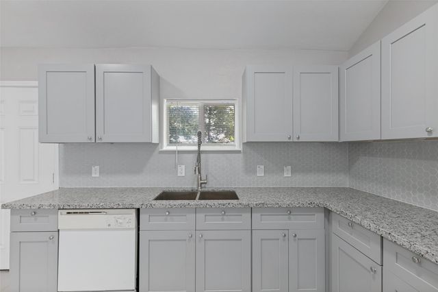 5034 Nassau Road, Houston, TX 77021