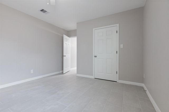 5034 Nassau Road, Houston, TX 77021