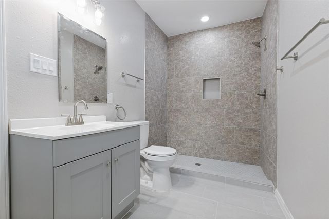 5034 Nassau Road, Houston, TX 77021