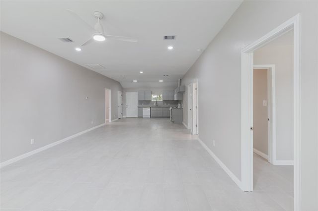5034 Nassau Road, Houston, TX 77021