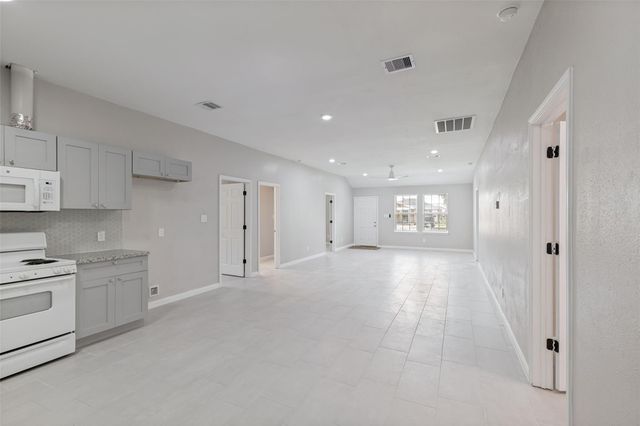 5034 Nassau Road, Houston, TX 77021