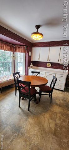 45524 Woodleigh Way, Plymouth, MI 48170