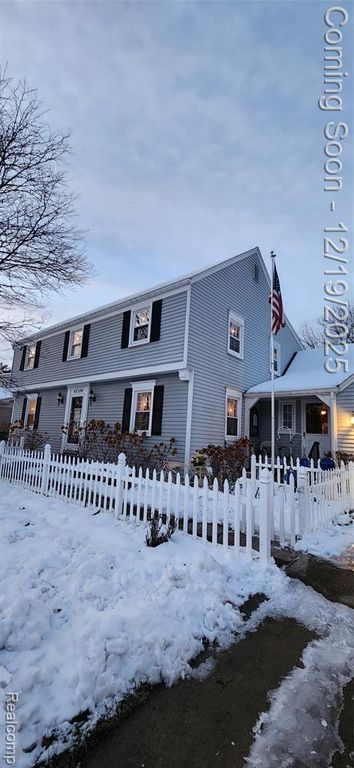 45524 Woodleigh Way, Plymouth, MI 48170