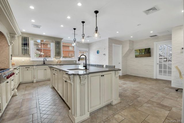 102 Shore Road, Douglaston, NY 11363