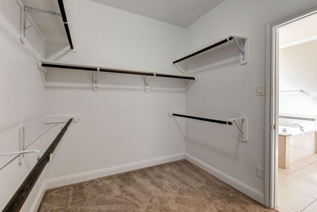 39 S Pinto Point Circle, Spring, TX 77389