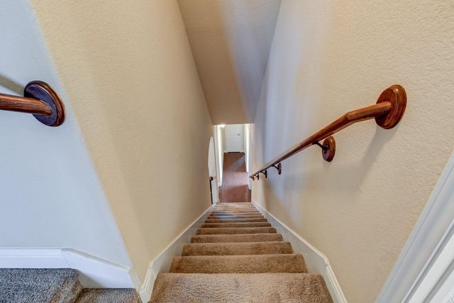 39 S Pinto Point Circle, Spring, TX 77389