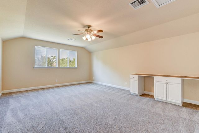 39 S Pinto Point Circle, Spring, TX 77389