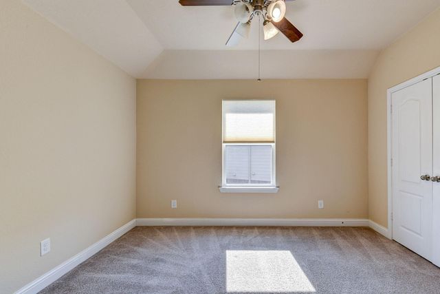 39 S Pinto Point Circle, Spring, TX 77389