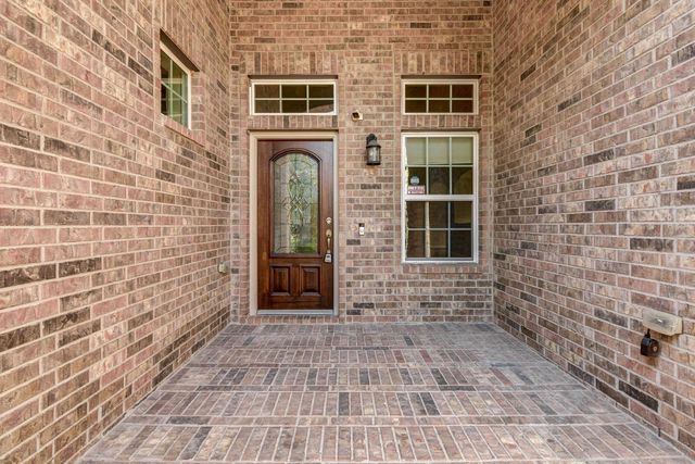 39 S Pinto Point Circle, Spring, TX 77389