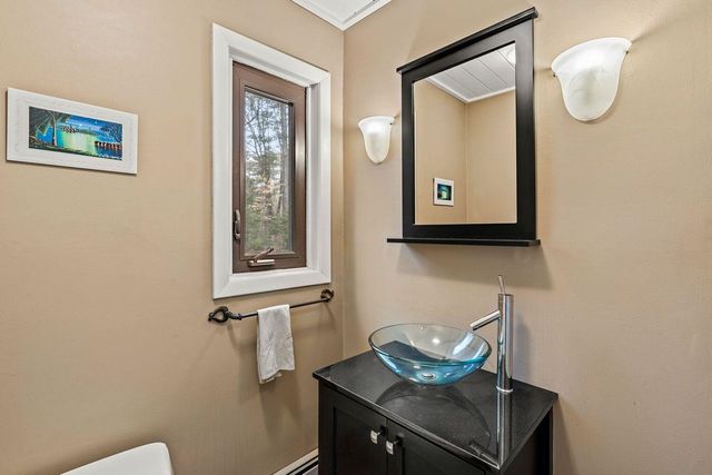 12 Dudley Road, Brentwood, NH 03833