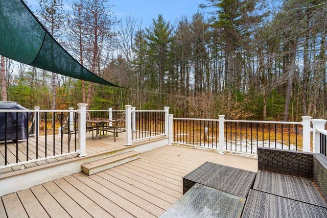 12 Dudley Road, Brentwood, NH 03833