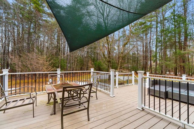 12 Dudley Road, Brentwood, NH 03833