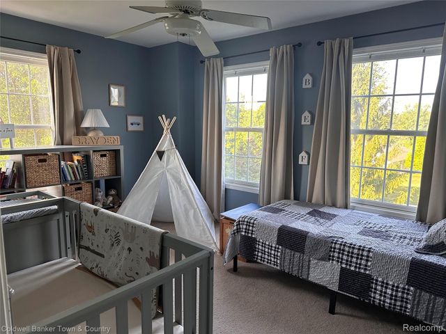 714 Eagle Drive, Fenton, MI 48430