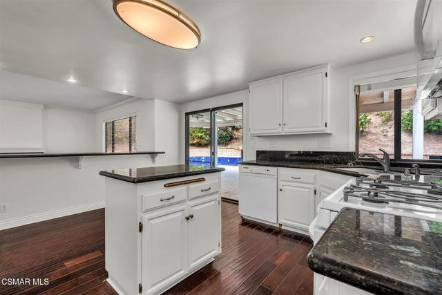 2594 Ridgebrook Place, Thousand Oaks, CA 91362