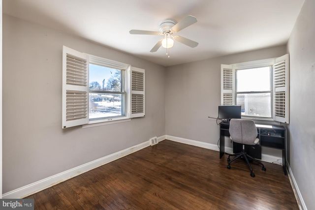 36 FAIRVIEW RD, Paoli, PA 19301