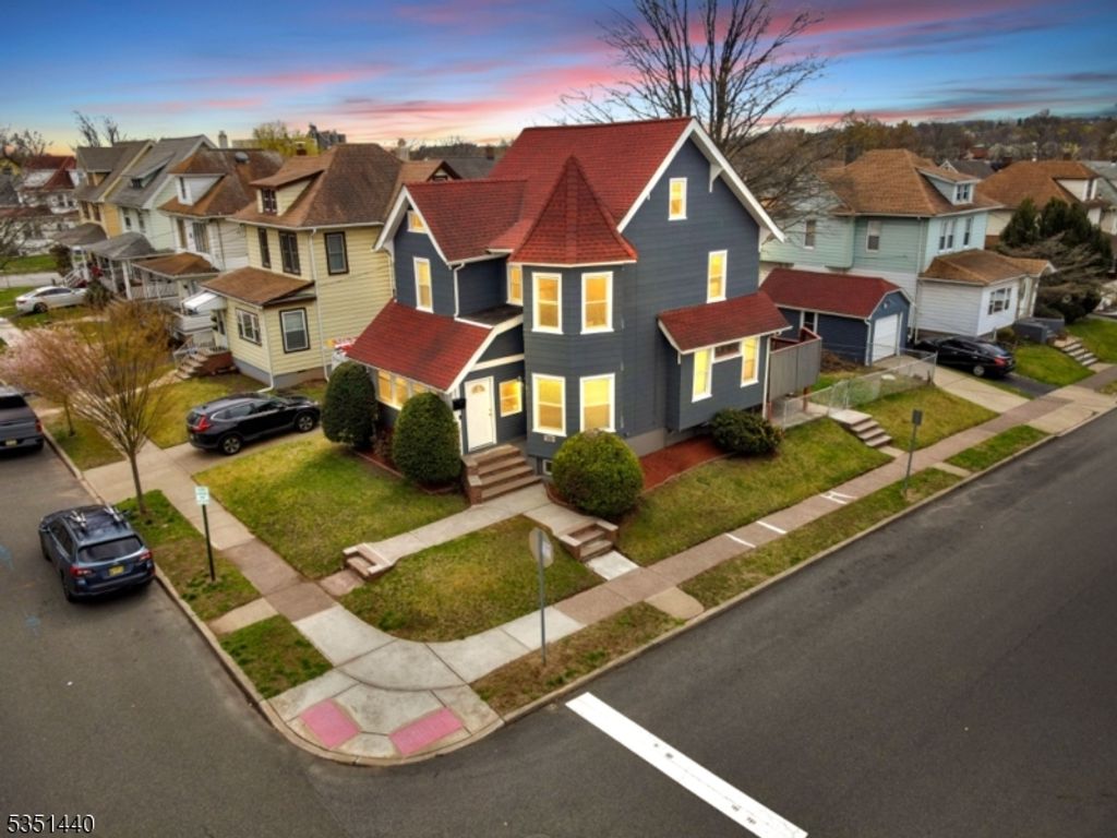 234 Trenton Ave, Clifton City, NJ 07011