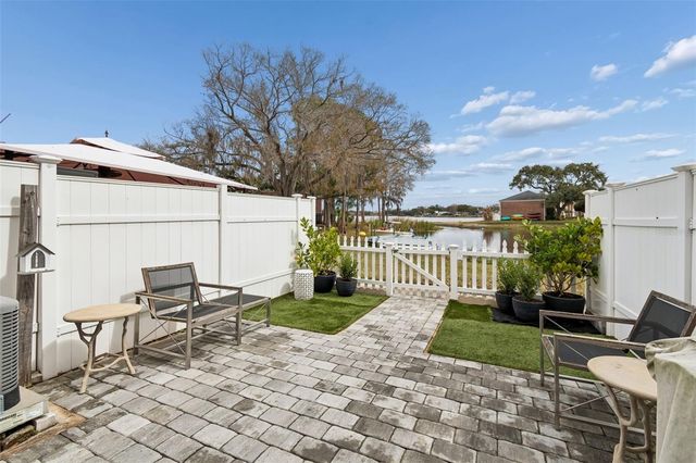 13747 JUNIPER BLOSSOM DRIVE, Tampa, FL 33618