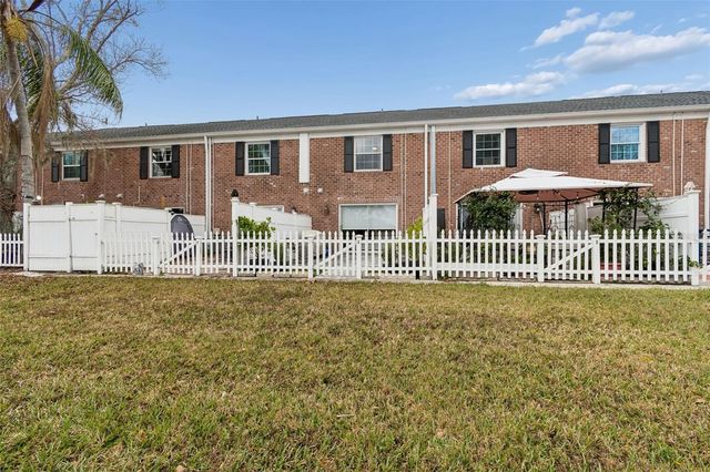 13747 JUNIPER BLOSSOM DRIVE, Tampa, FL 33618