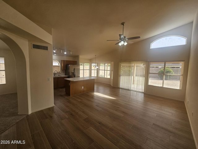 7873 W ADOBE Drive, Glendale, AZ 85308