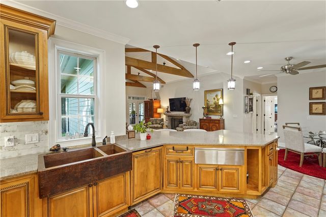 219 Abbott Lane, St Simons Island, GA 31522