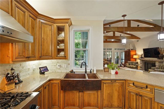 219 Abbott Lane, St Simons Island, GA 31522