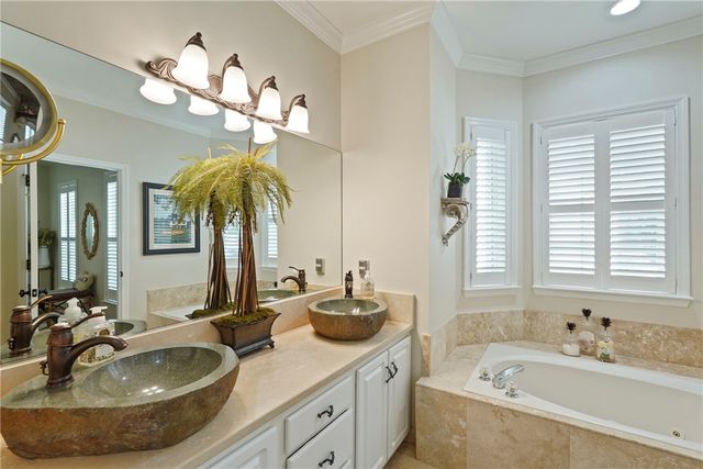 219 Abbott Lane, St Simons Island, GA 31522