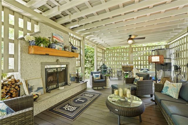 219 Abbott Lane, St Simons Island, GA 31522