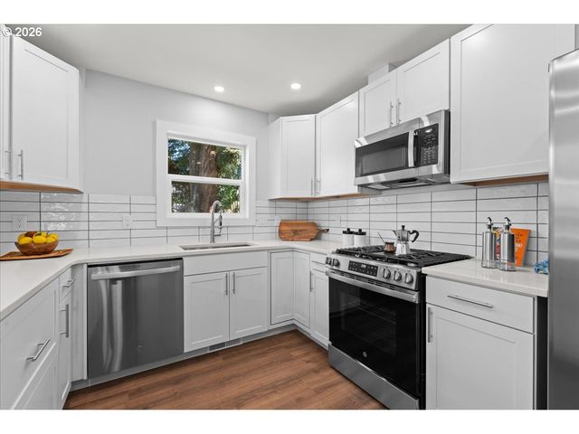 4416 Ne 75TH Ave, Portland, OR 97218