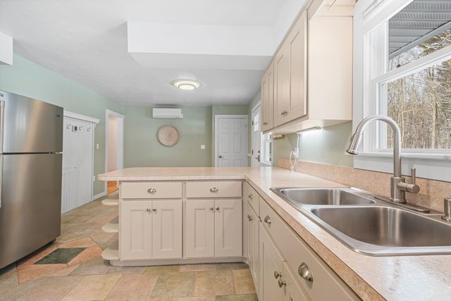 52 Green Street, Northwood, NH 03261