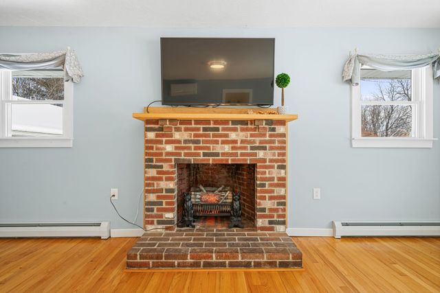 52 Green Street, Northwood, NH 03261