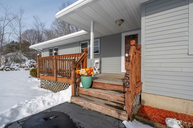 52 Green Street, Northwood, NH 03261