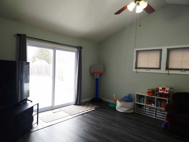 1814 Brookside Circle, Albert Lea, MN 56007