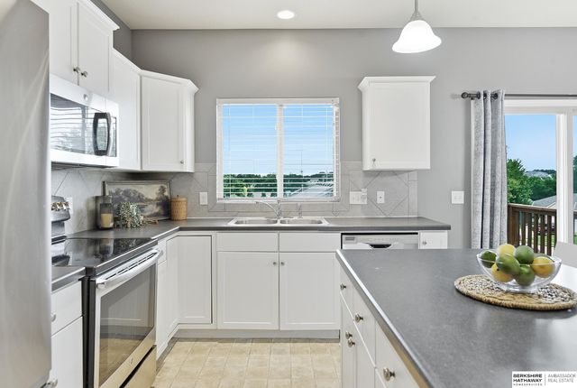 20313 Crystal Avenue, Gretna, NE 68028