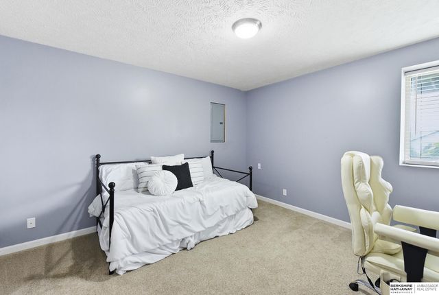 20313 Crystal Avenue, Gretna, NE 68028