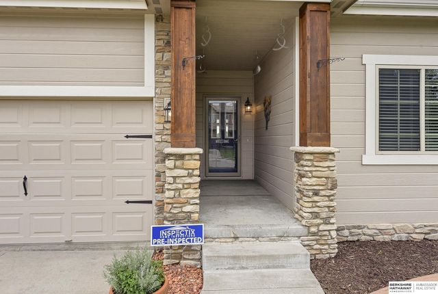 20313 Crystal Avenue, Gretna, NE 68028