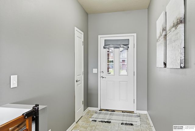 20313 Crystal Avenue, Gretna, NE 68028