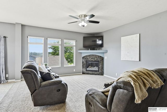 20313 Crystal Avenue, Gretna, NE 68028