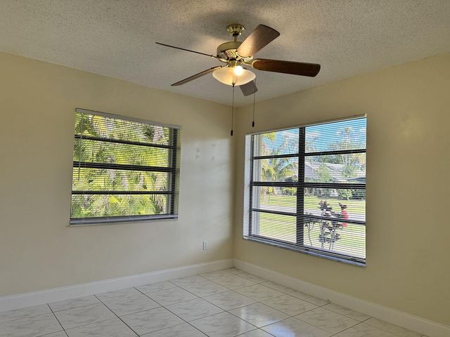 1490 Summit Run Circle, West Palm Beach, FL 33415