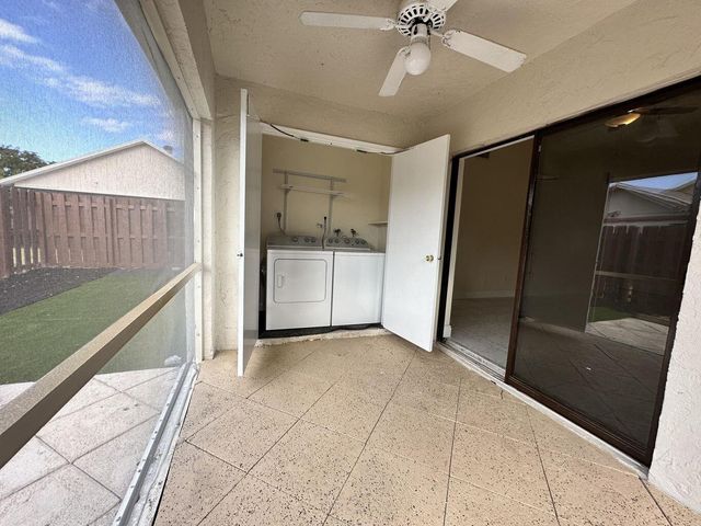 1490 Summit Run Circle, West Palm Beach, FL 33415