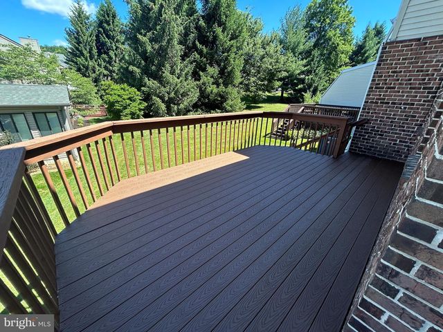 28 JEAN LO WAY, York, PA 17406