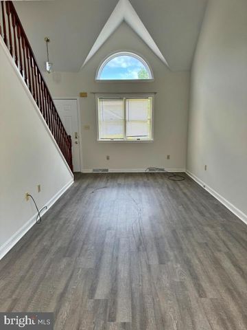 28 JEAN LO WAY, York, PA 17406